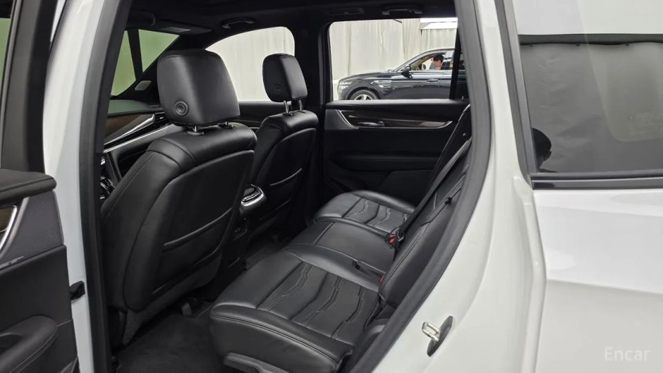 Cadillac XT6