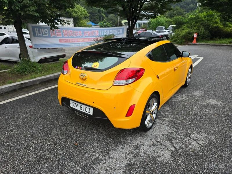 Hyundai Veloster