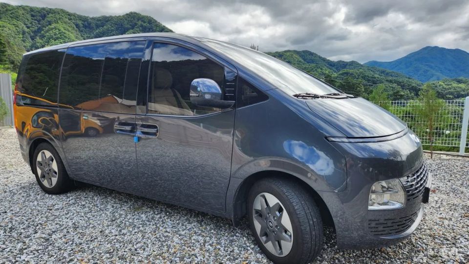 Hyundai Staria