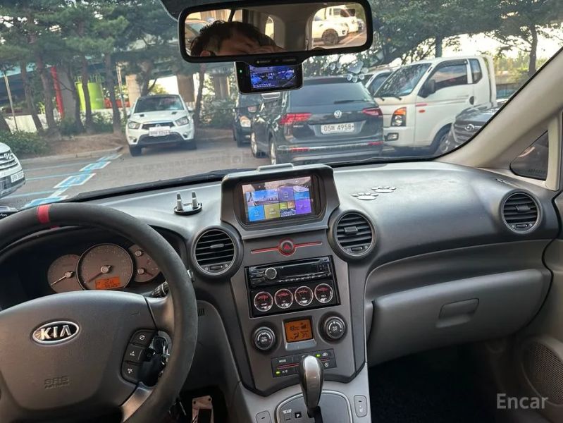 Kia Carens