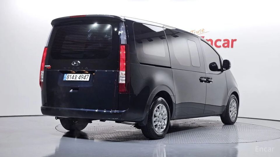 Hyundai Staria