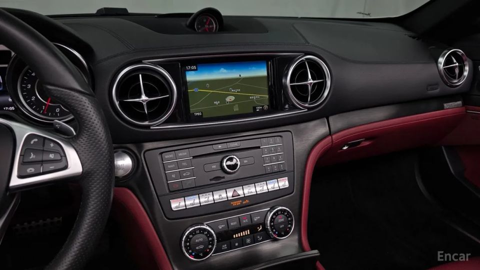 Mercedes-Benz SL-Class