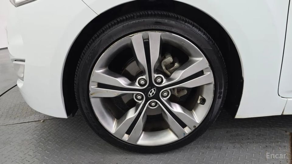 Hyundai Veloster