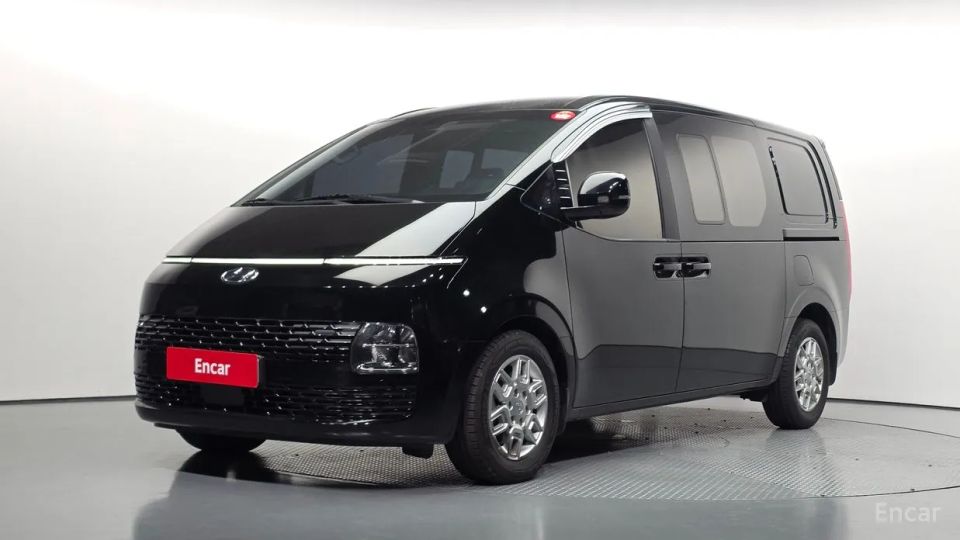 Hyundai Staria