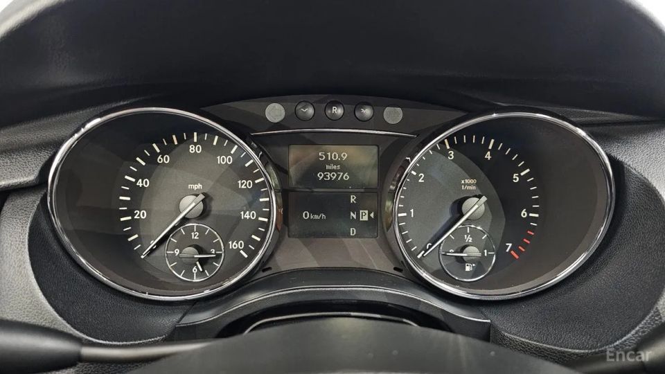 Mercedes-Benz R-Class