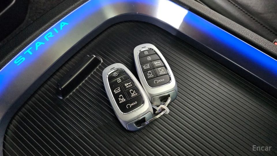 Hyundai Staria