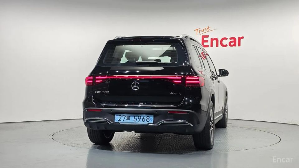 Mercedes-Benz EQB