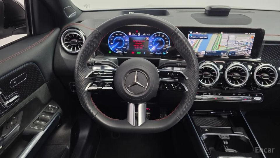 Mercedes-Benz EQB