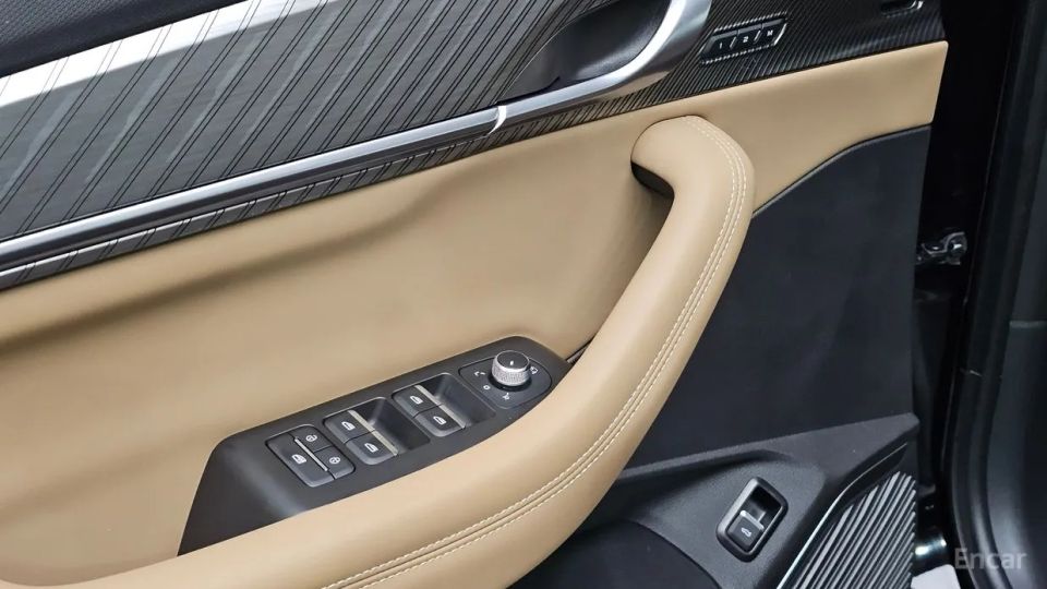 Renault-KoreaSamsung Grand Koleos
