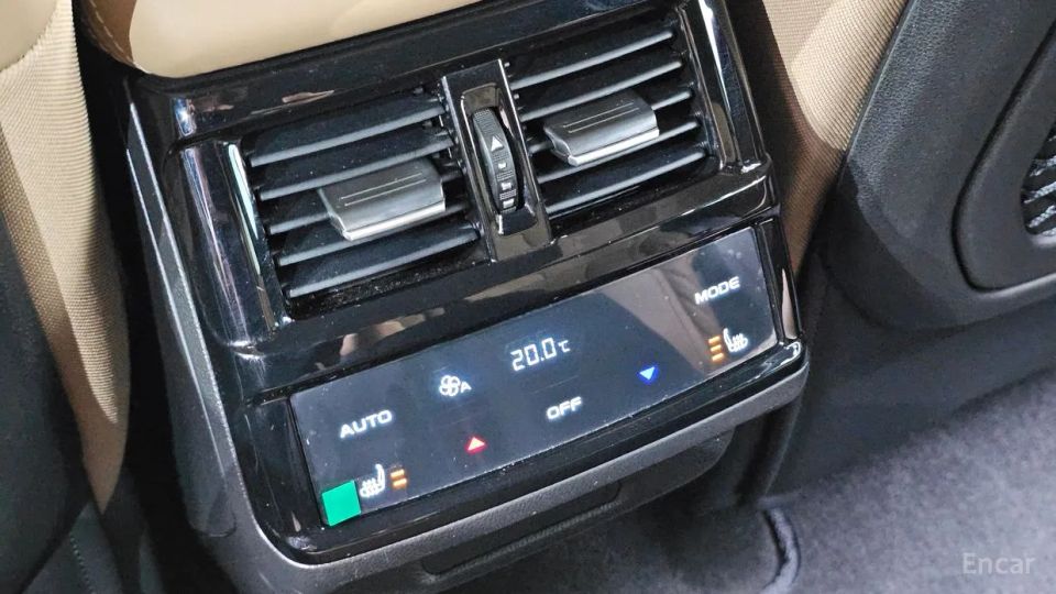 Renault-KoreaSamsung Grand Koleos
