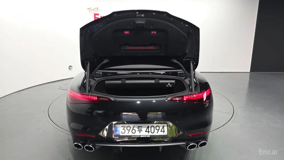 Mercedes-Benz SL-Class