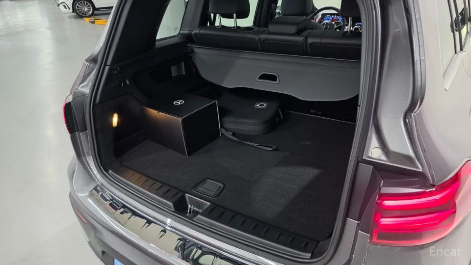 Mercedes-Benz EQB