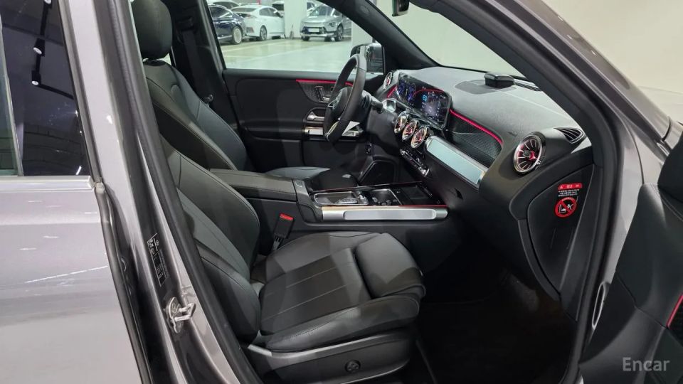 Mercedes-Benz EQB