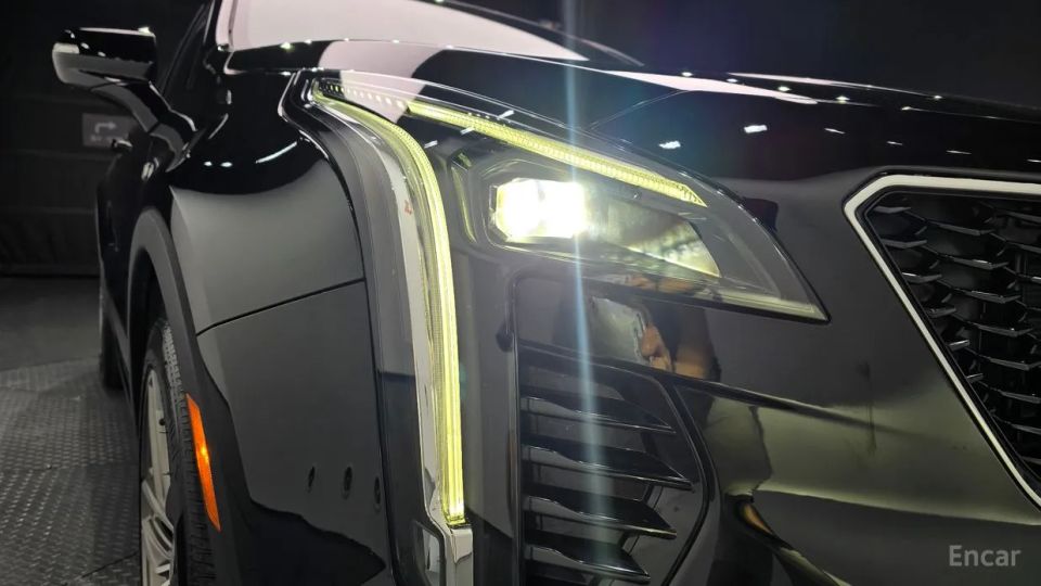 Cadillac XT4