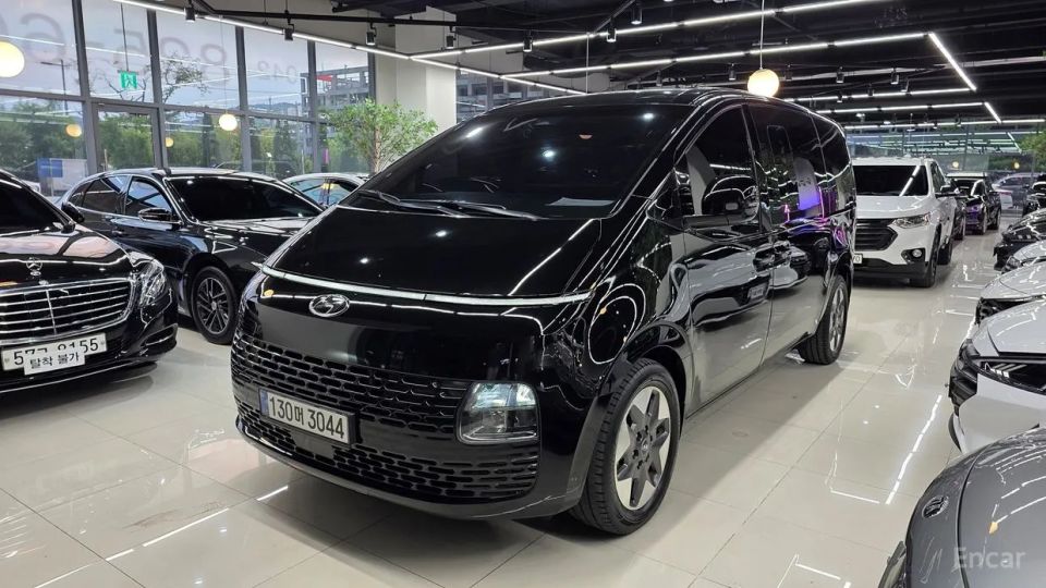 Hyundai Staria