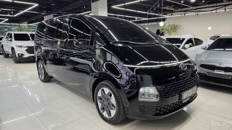 Hyundai Staria
