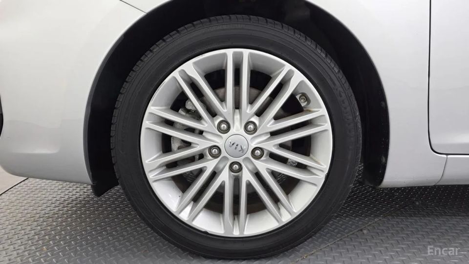 Kia Carens