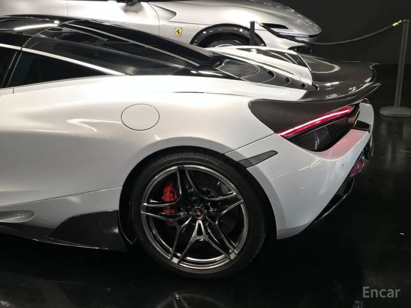Mclaren 720S