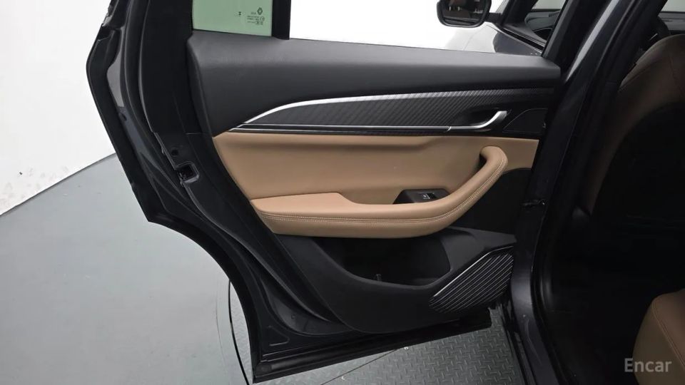 Renault-KoreaSamsung Grand Koleos