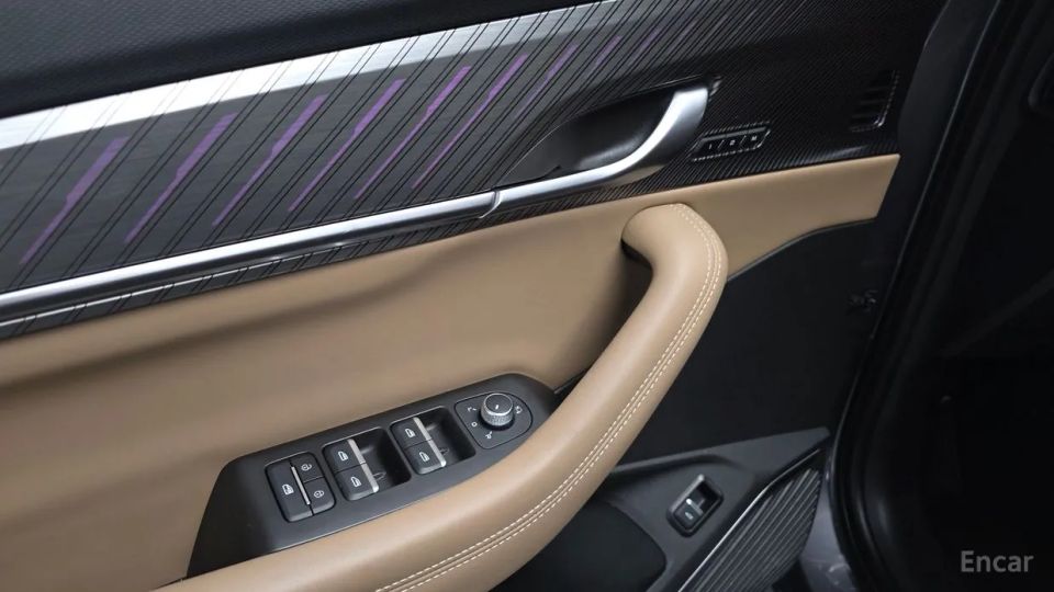 Renault-KoreaSamsung Grand Koleos