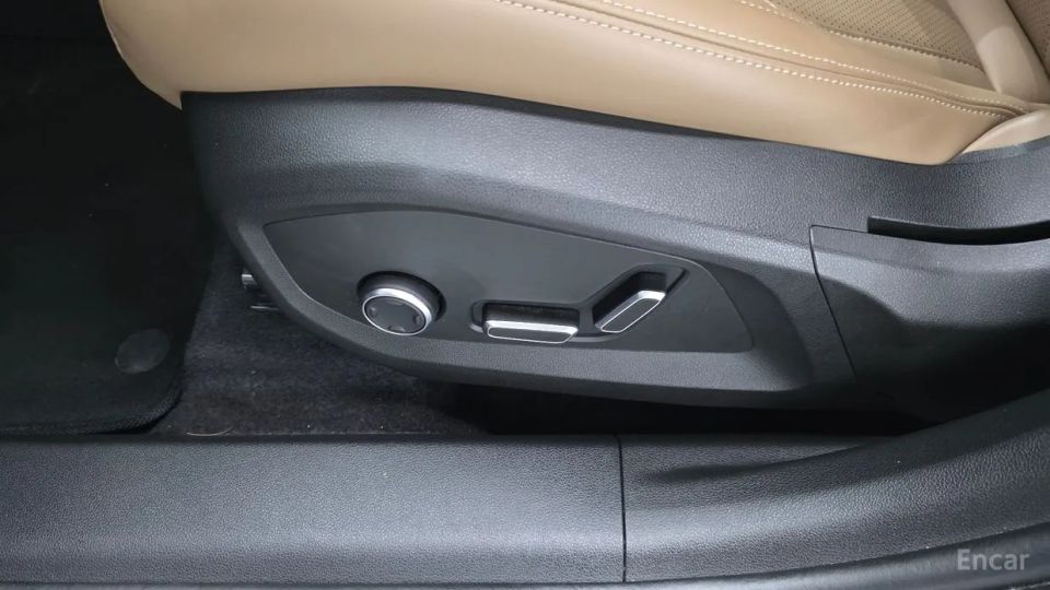 Renault-KoreaSamsung Grand Koleos