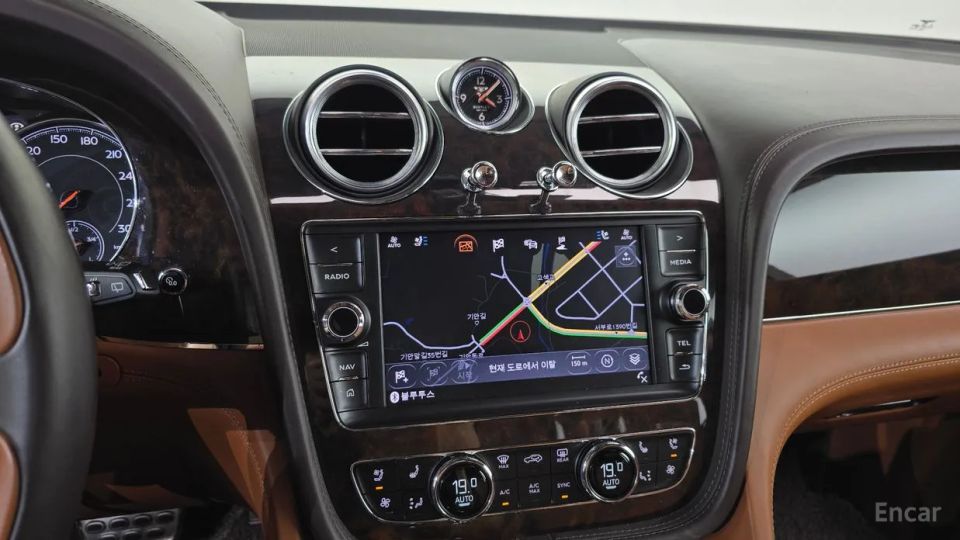 Bentley Bentayga
