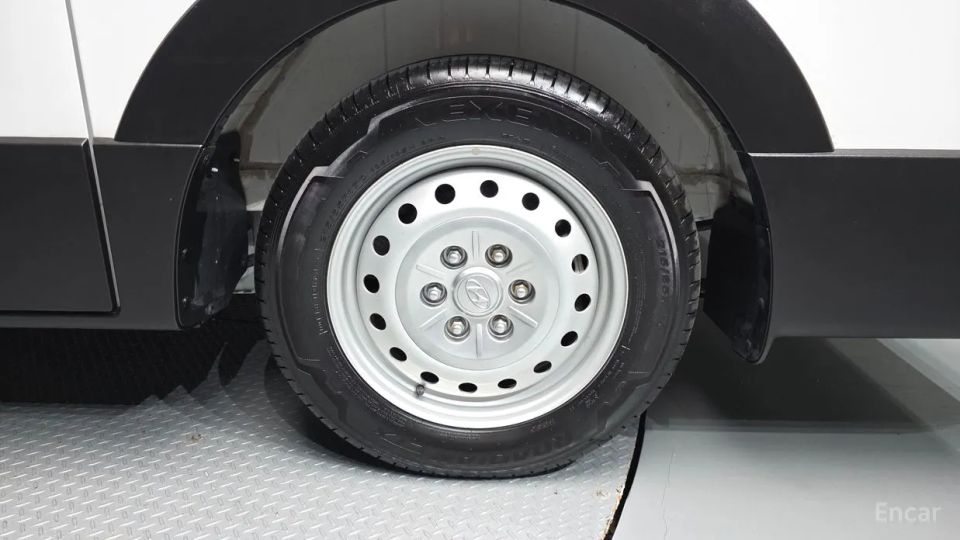 Hyundai ST1