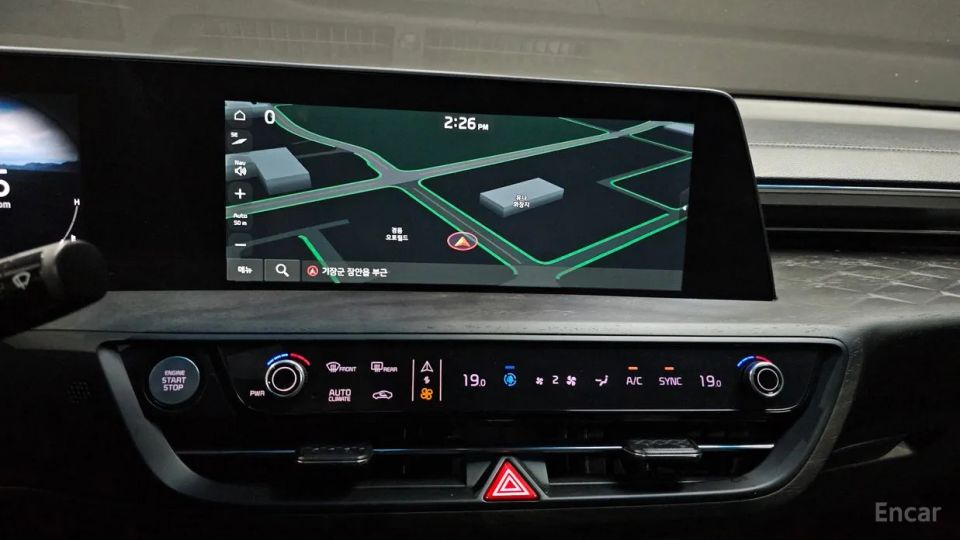 Kia K8