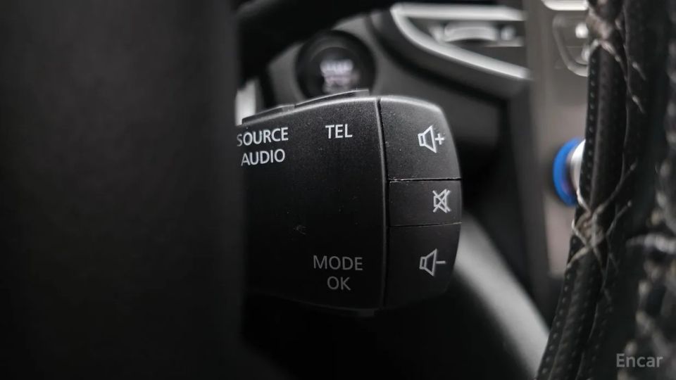 Renault-KoreaSamsung SM6
