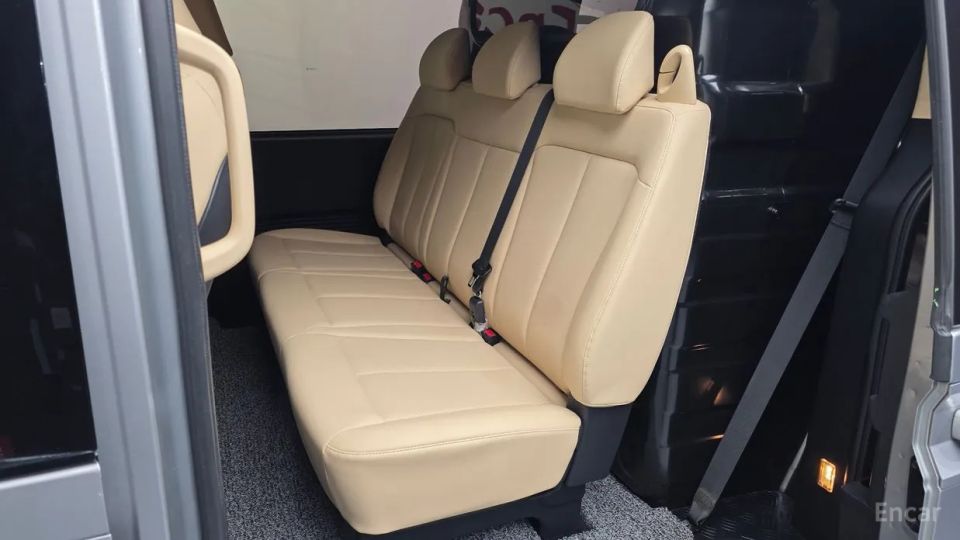 Hyundai Staria