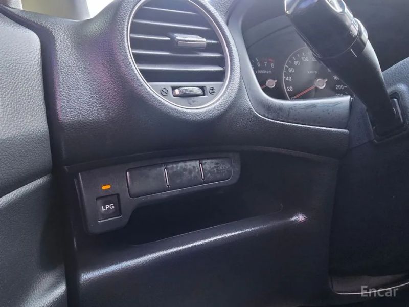 Kia Carens