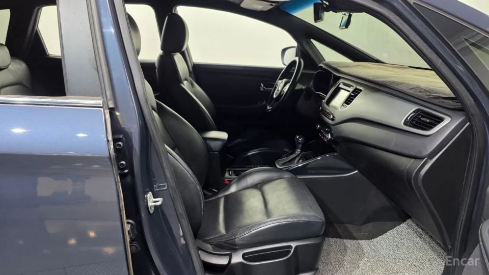 Kia Carens