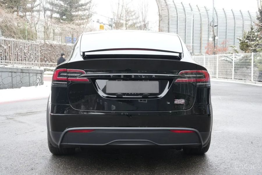 Tesla model-x