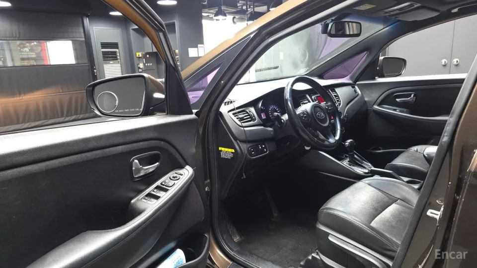 Kia Carens