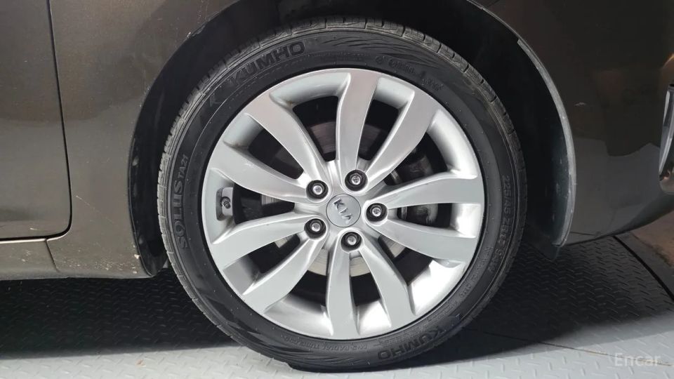 Kia Carens