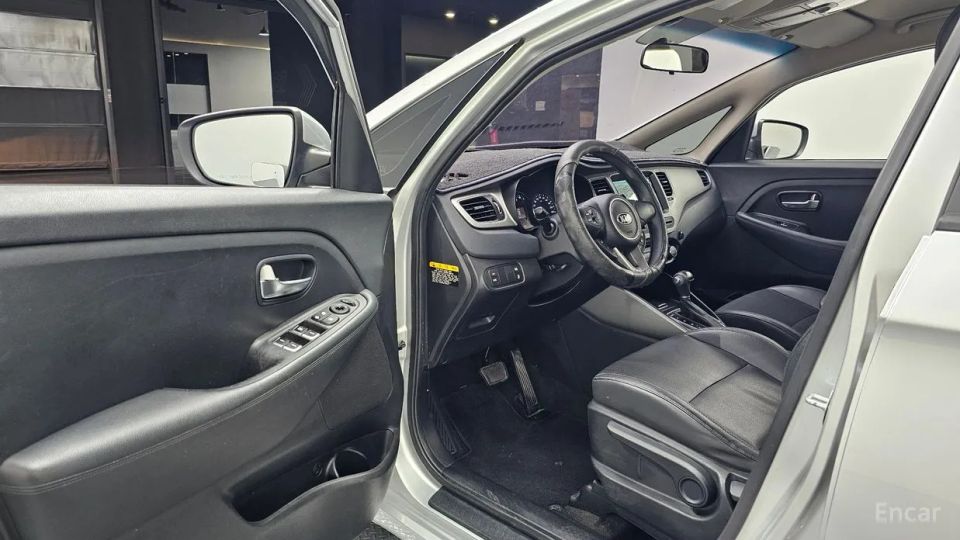 Kia Carens