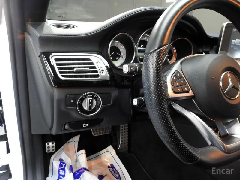 Mercedes-Benz CLS-Class
