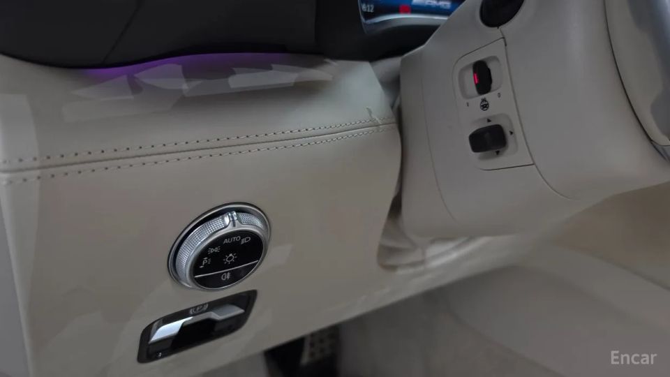 Mercedes-Benz SL-Class