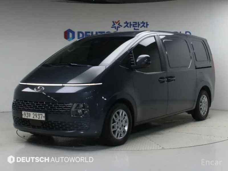 Hyundai Staria