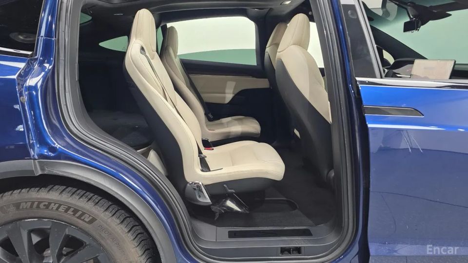 Tesla model-x