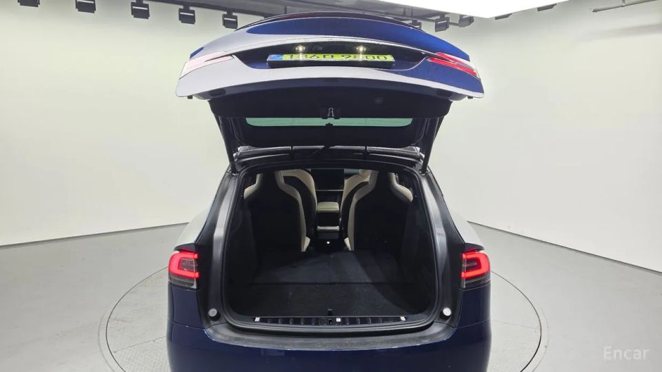 Tesla model-x