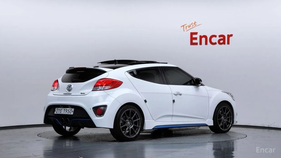 Hyundai Veloster