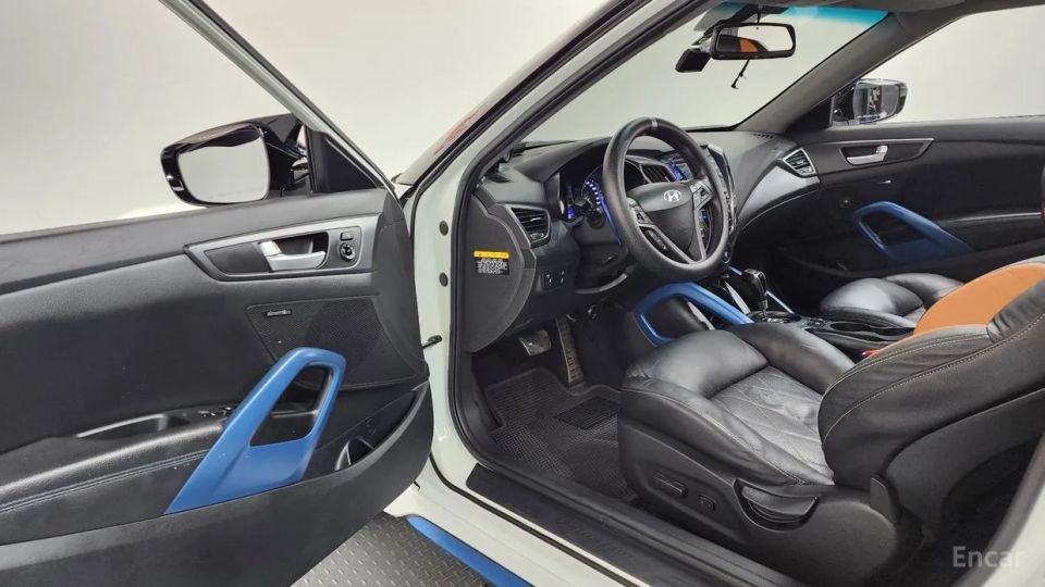 Hyundai Veloster