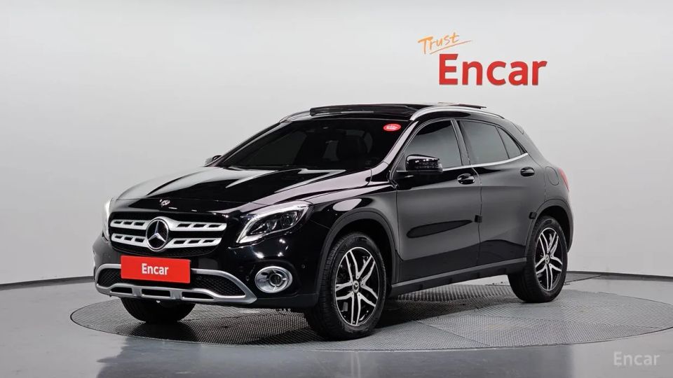 Mercedes-Benz GLA-Class
