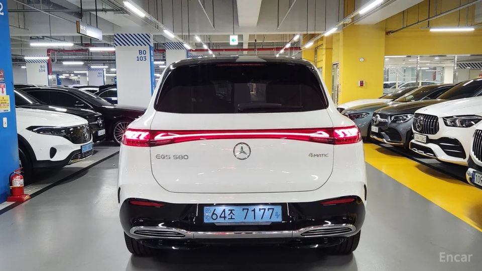Mercedes-Benz EQS