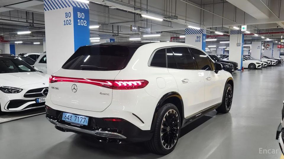 Mercedes-Benz EQS