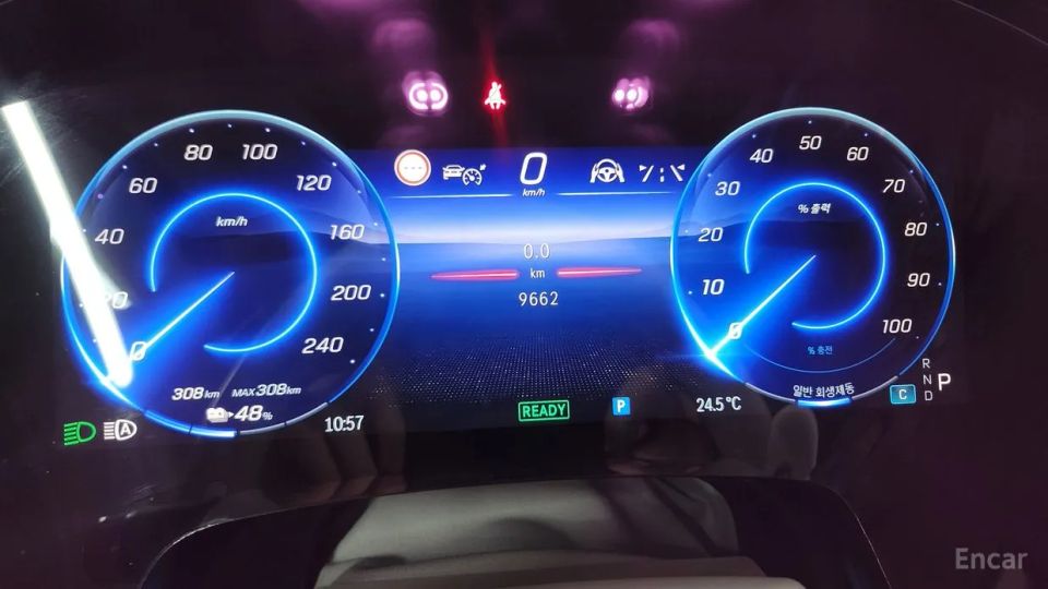 Mercedes-Benz EQS