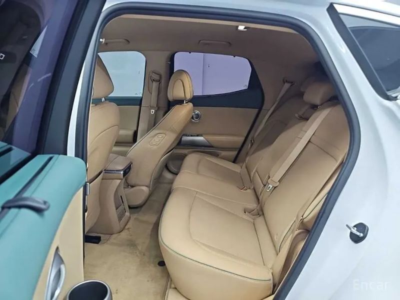 Genesis GV60