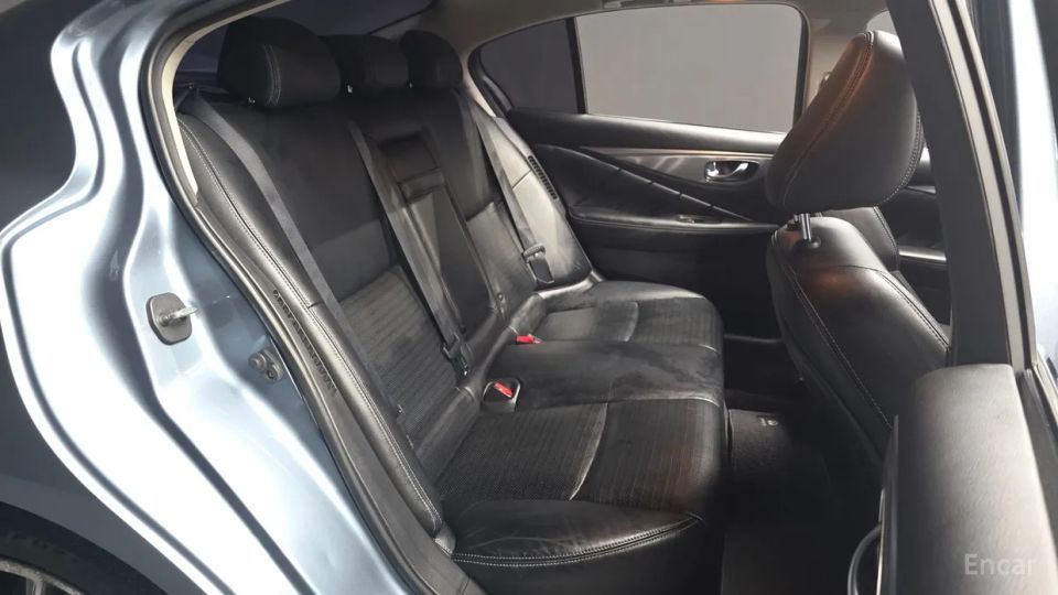 Infiniti Q50