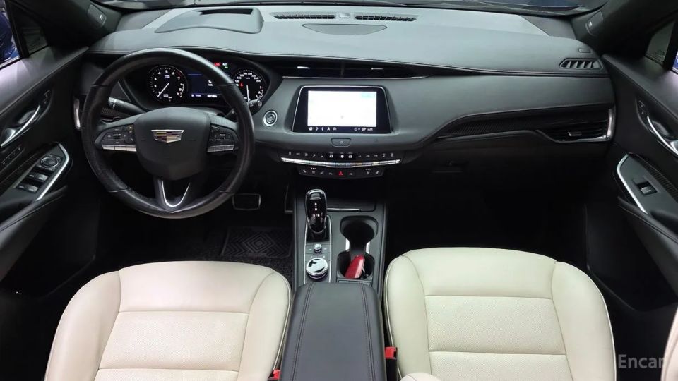 Cadillac XT4